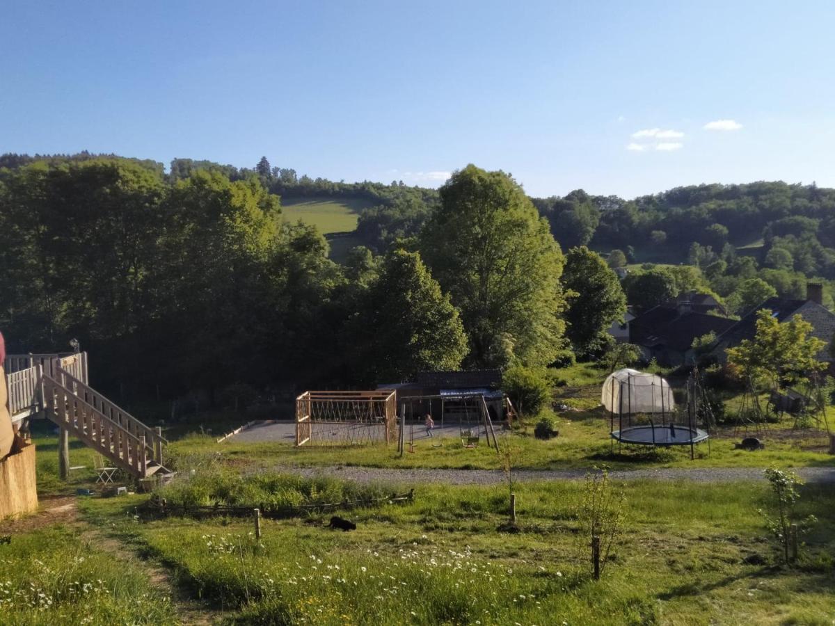 Cararetro , Caravane Chauffee Et Climatisee Campingplatz