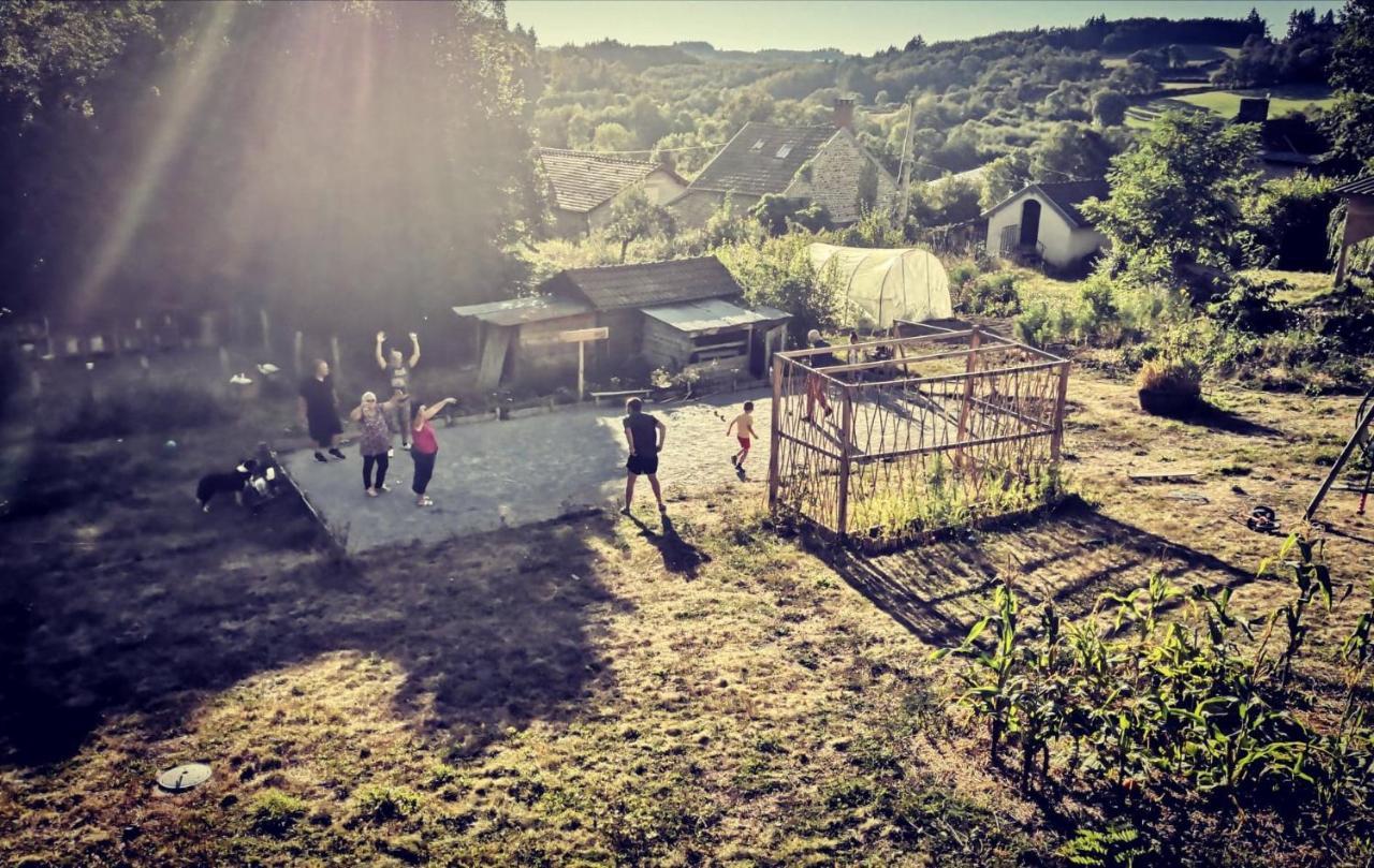 Cararetro , Caravane Chauffee Et Climatisee